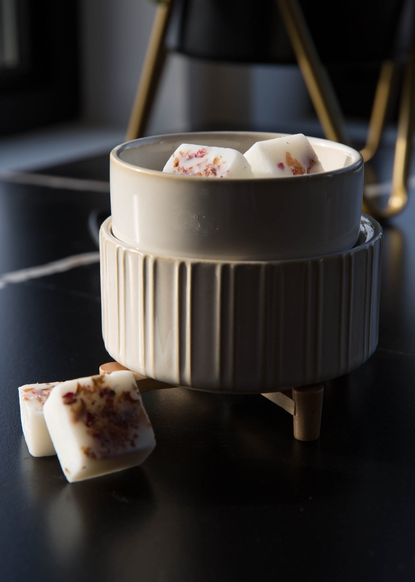 diffuseur utilise avec cubes de cire parfumés framboise et pin