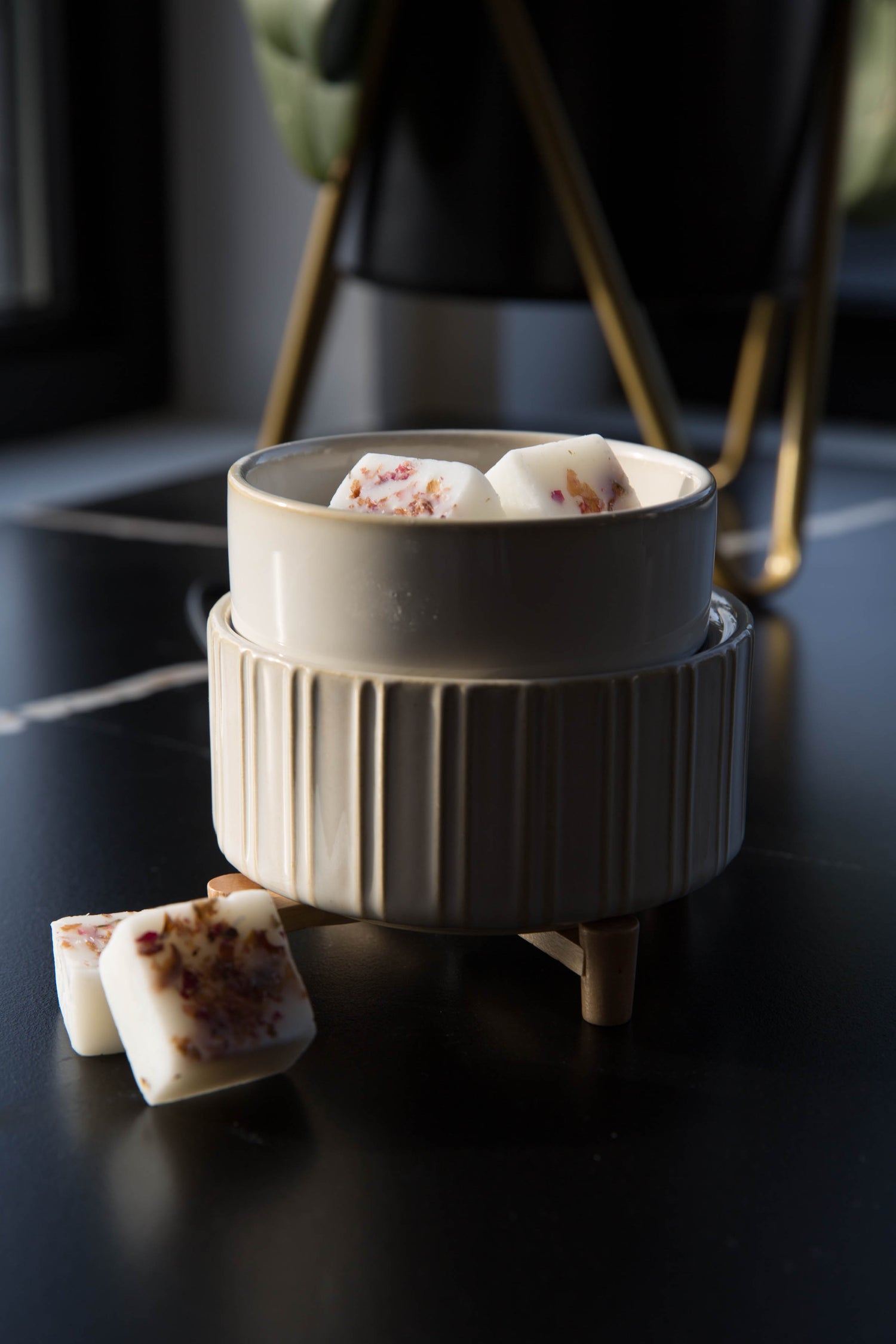 Brûleur de cubes de cire sur table – diffusion sans flamme