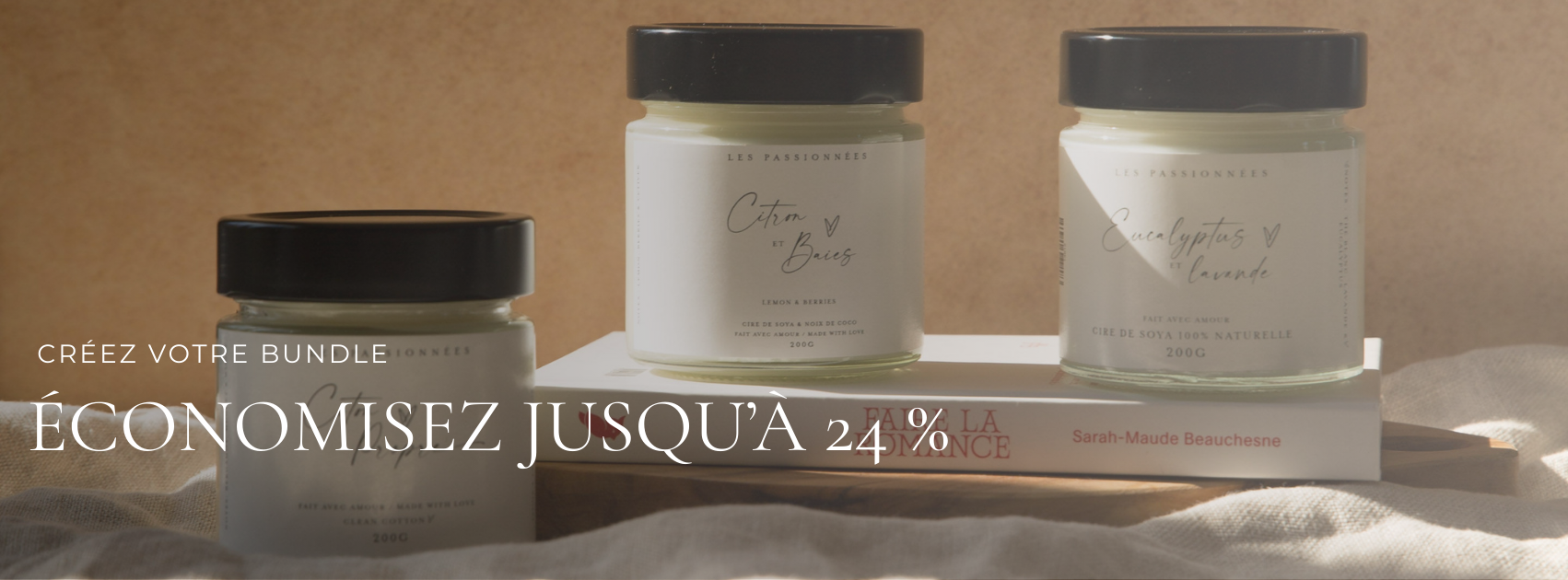 Trio de chandelles parfumées en cire naturelle, présenté comme un bundle de 3 chandelles personnalisées à prix avantageux