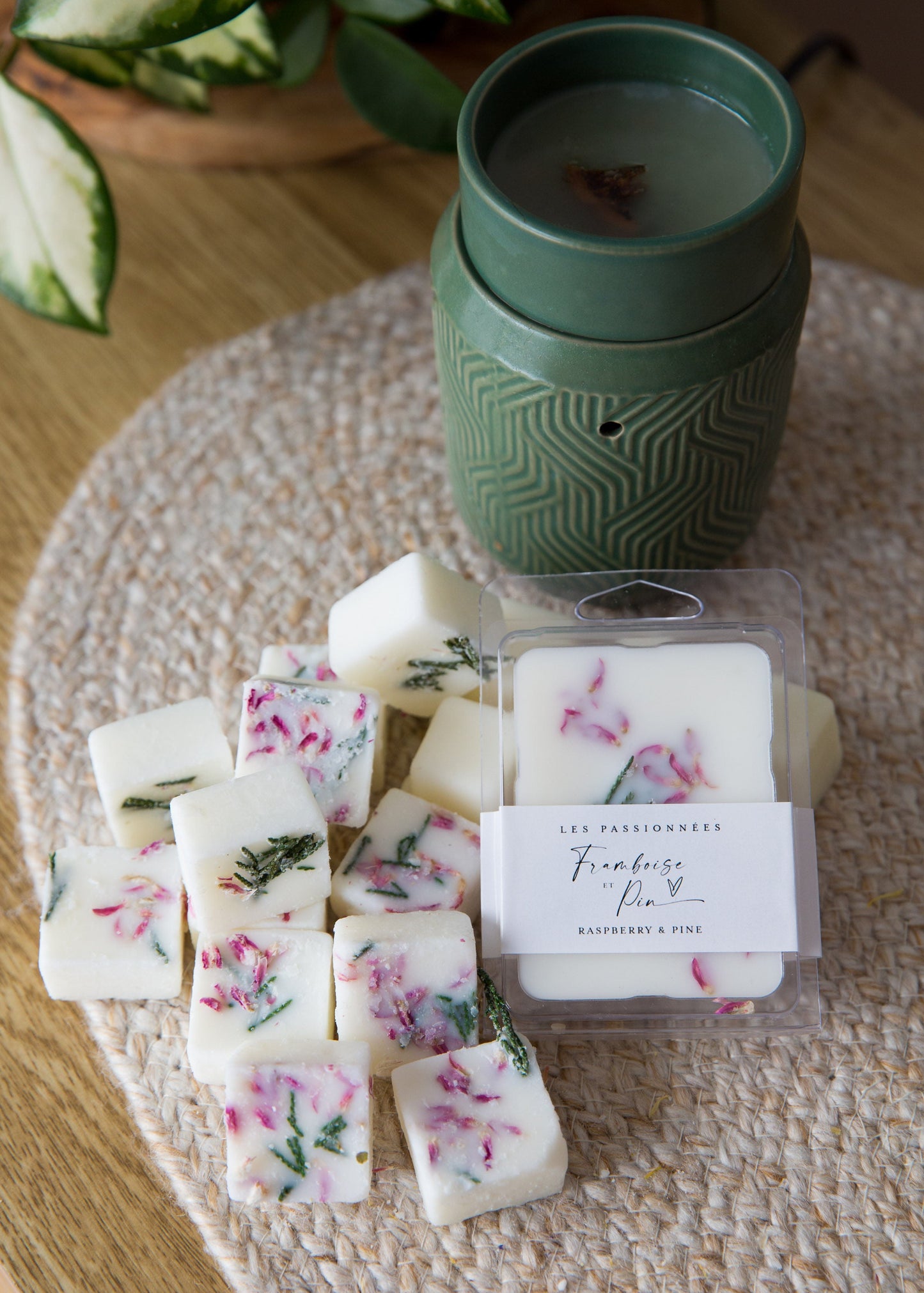 cubes de cire parfumés framboise et pin faits à la main au Québec