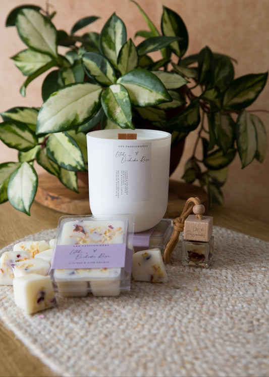 eau de linge litchi et orchidee rose avec chandelle et cubes parfum interieur