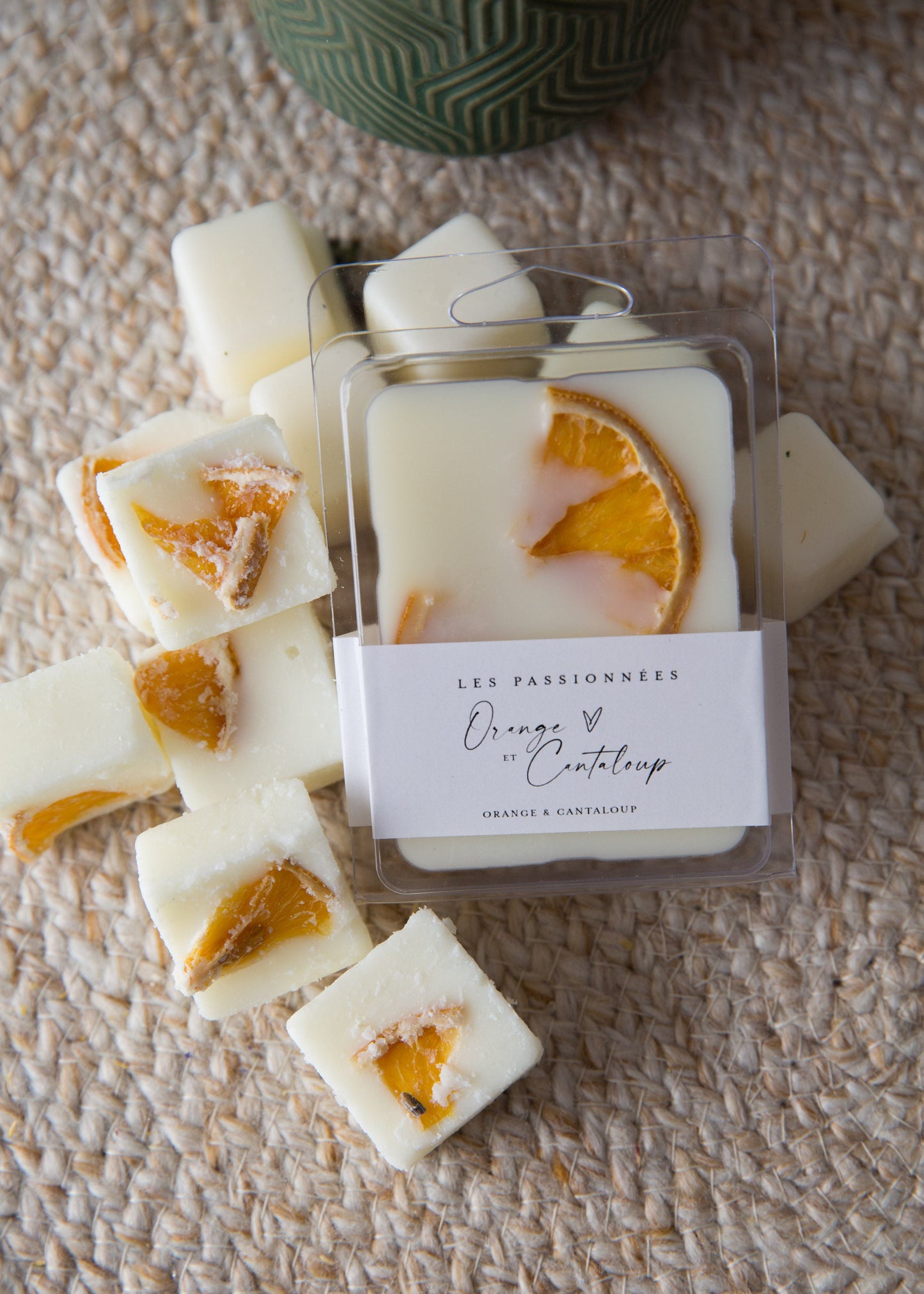 tablettes de cire parfumées orange et cantaloup en gros plan